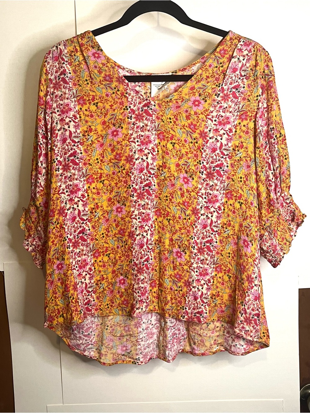 Artistic Works by Lu Women’s M Floral Rayon V-Neck Blouse